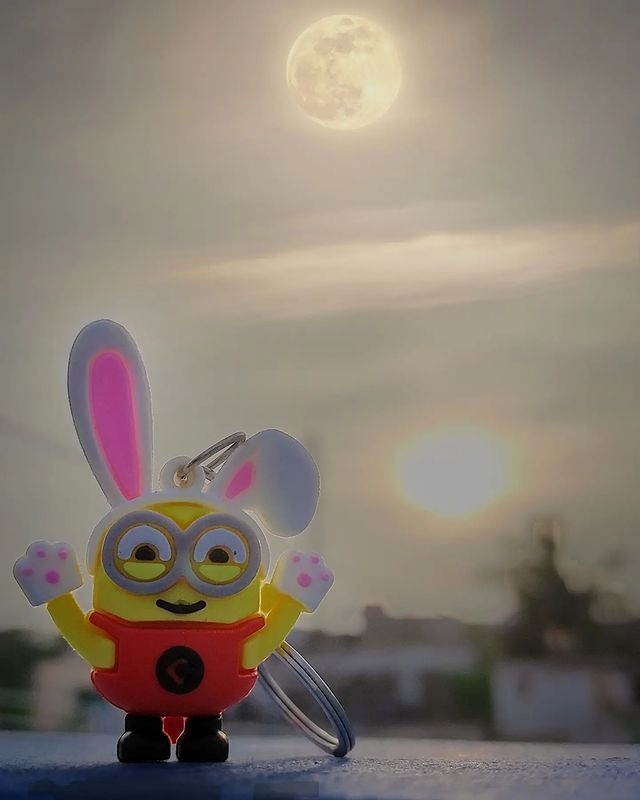 minion shinning before the clouds