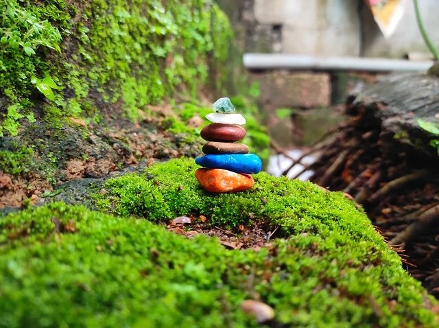 Even those huge mountain can be built just by arranging the stones one by one